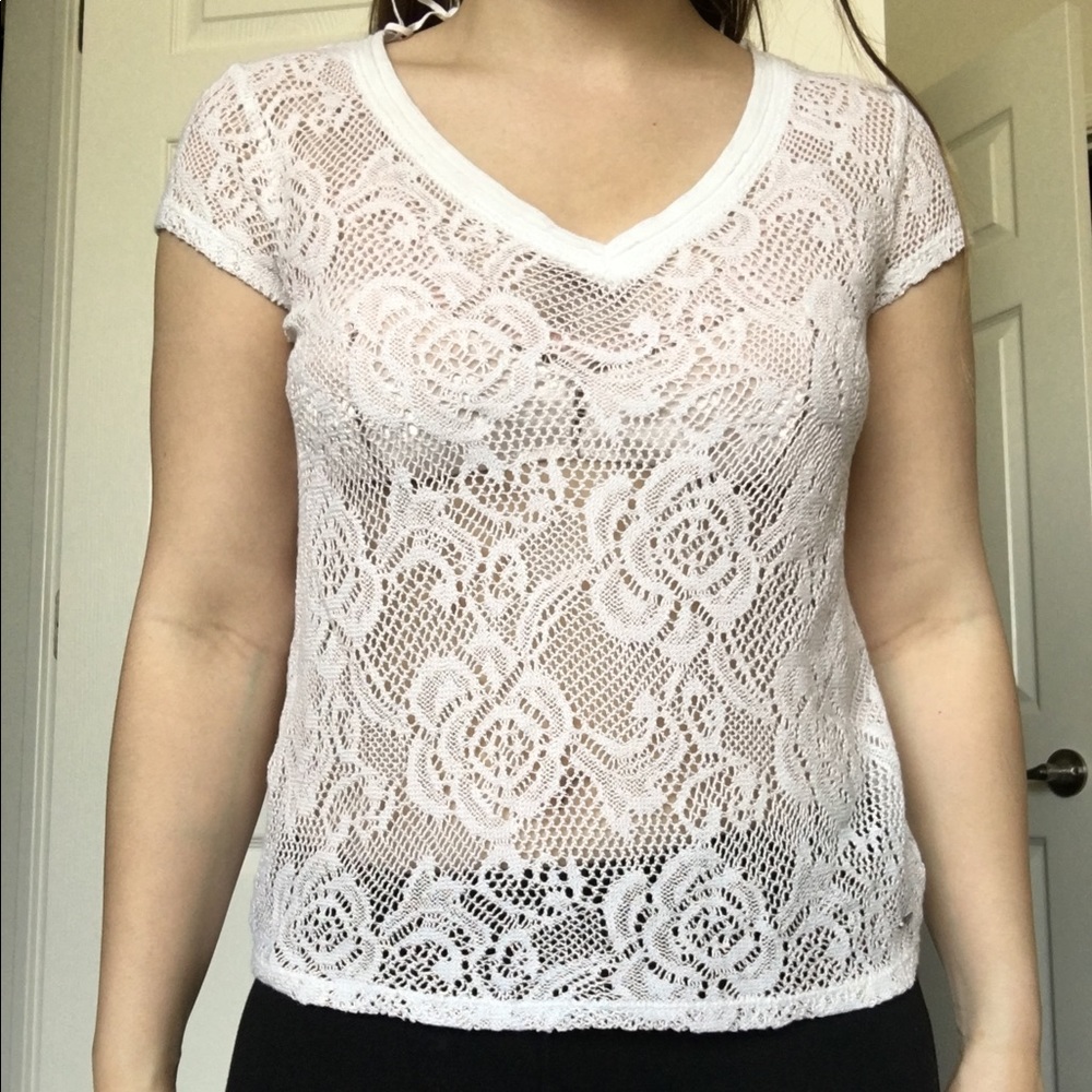 4/$25 White Aeropostale eyelet t-shirt